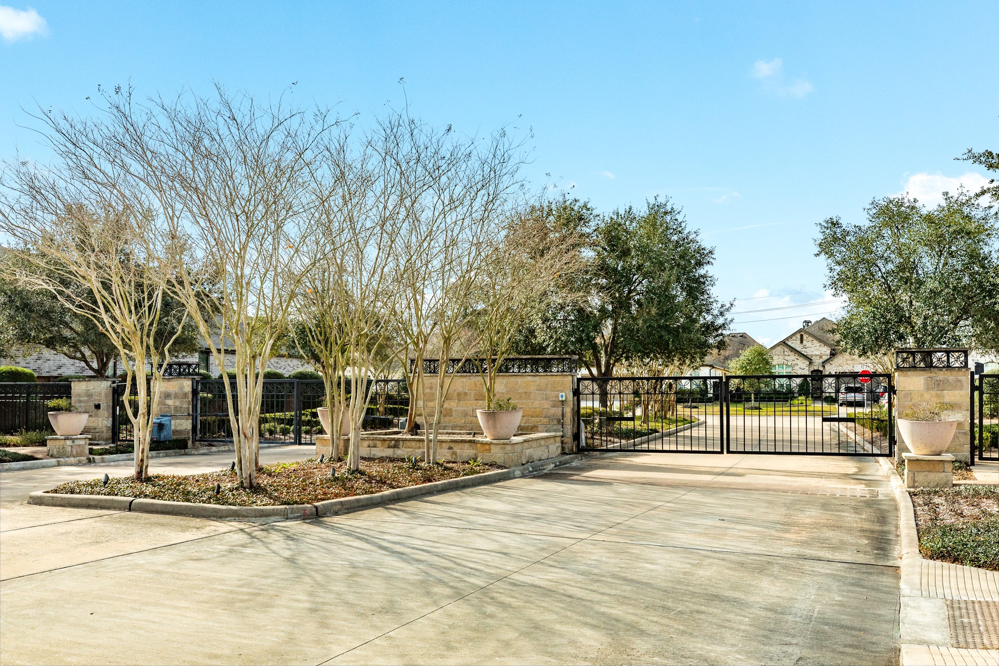 4010 Shackleton Court Iowa Colony, TX 77583 - Photo 3 of 31