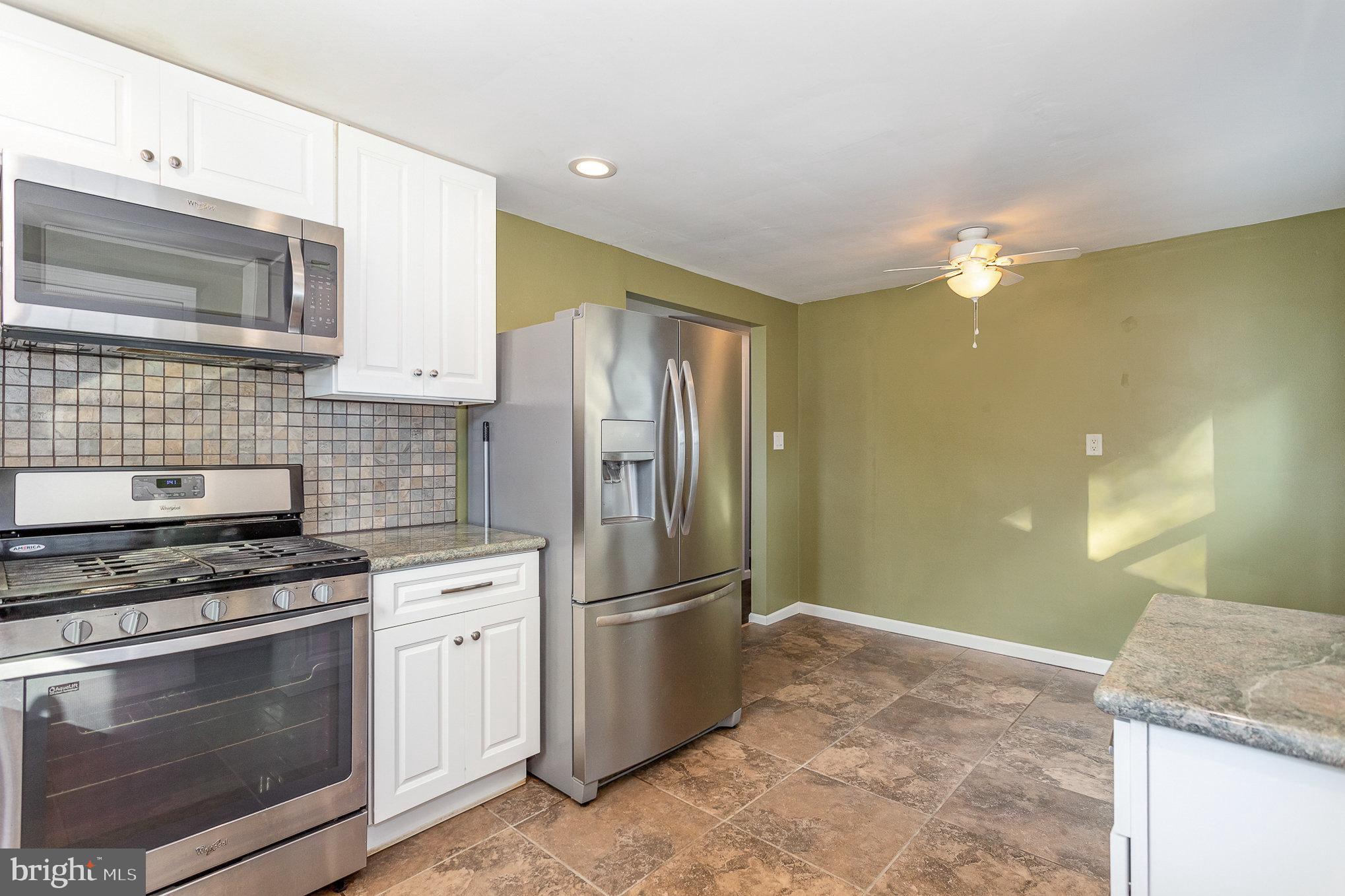 385 Long Road Mount Wolf, PA 17347 - Photo 12 of 29 Gallery Image 12