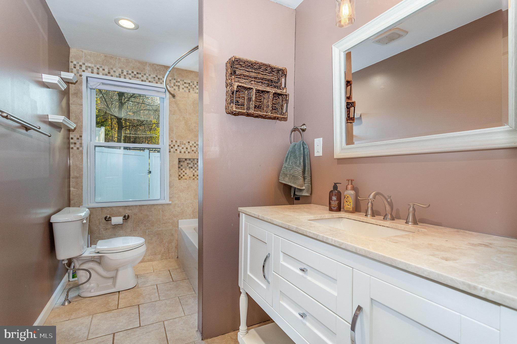 385 Long Road Mount Wolf, PA 17347 - Photo 14 of 29 Gallery Image 14