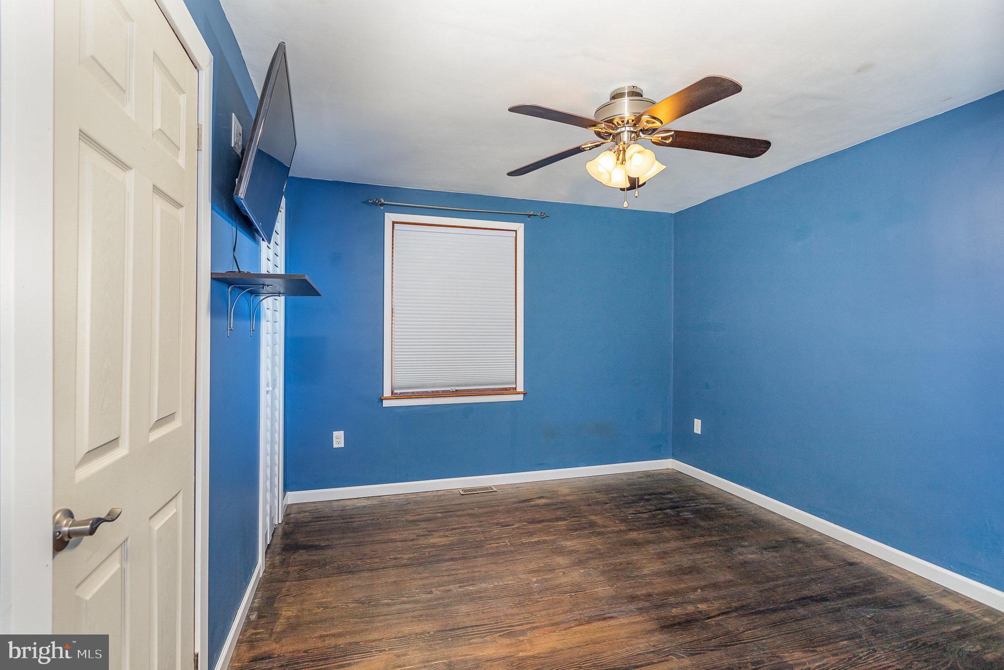 385 Long Road Mount Wolf, PA 17347 - Photo 15 of 29 Gallery Image 15