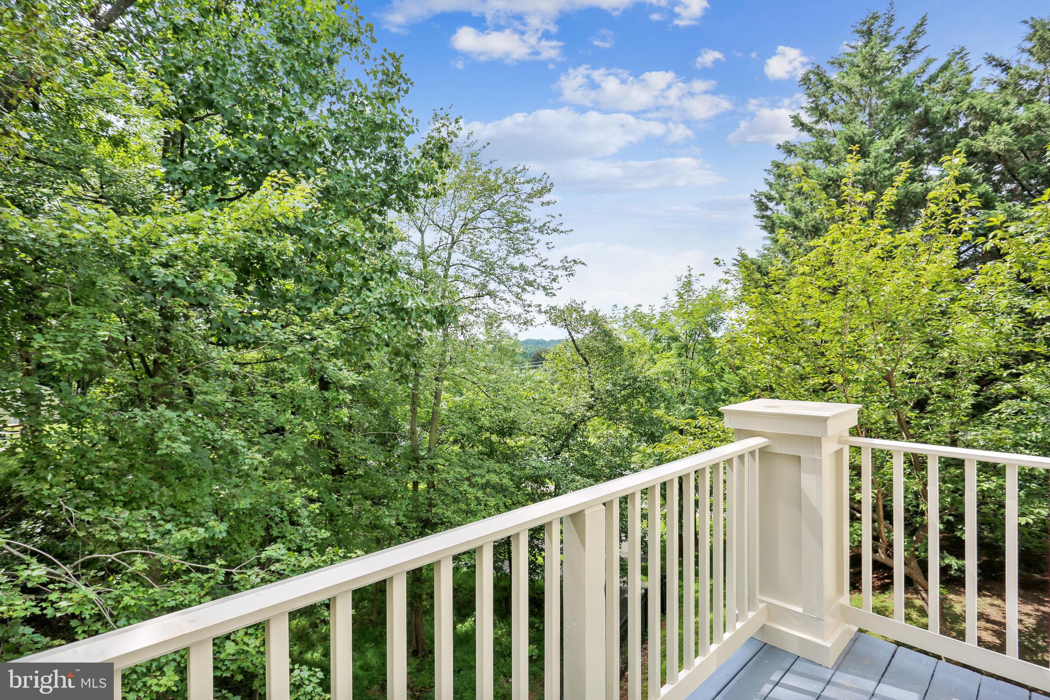 102 Ridgepoint Place Gaithersburg, MD 20878 - Photo 15 of 57 Deck offers panoramic horizon and sunset views