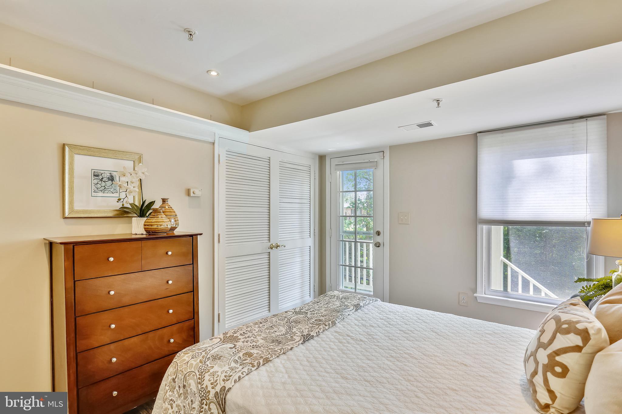 102 Ridgepoint Place Gaithersburg, MD 20878 - Photo 31 of 57 Versatile entry level bedroom