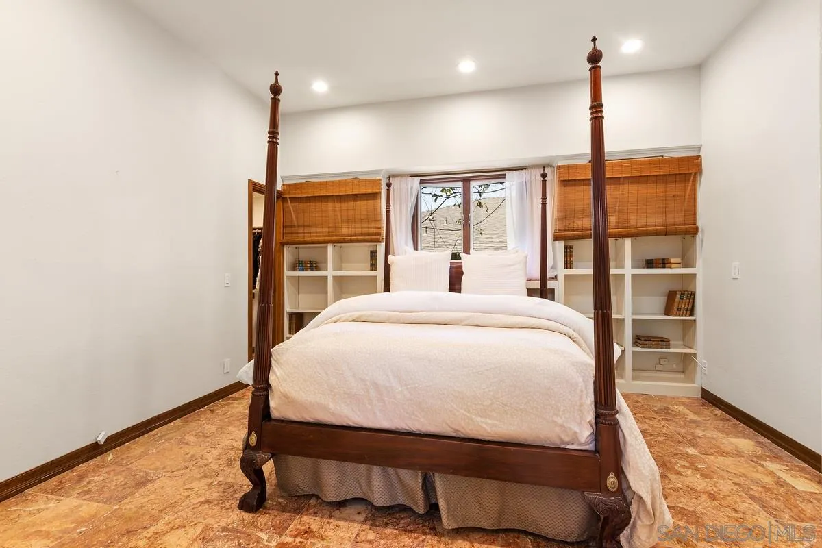 2070 De Mayo Road Del Mar, CA 92014 - Photo 37 of 43