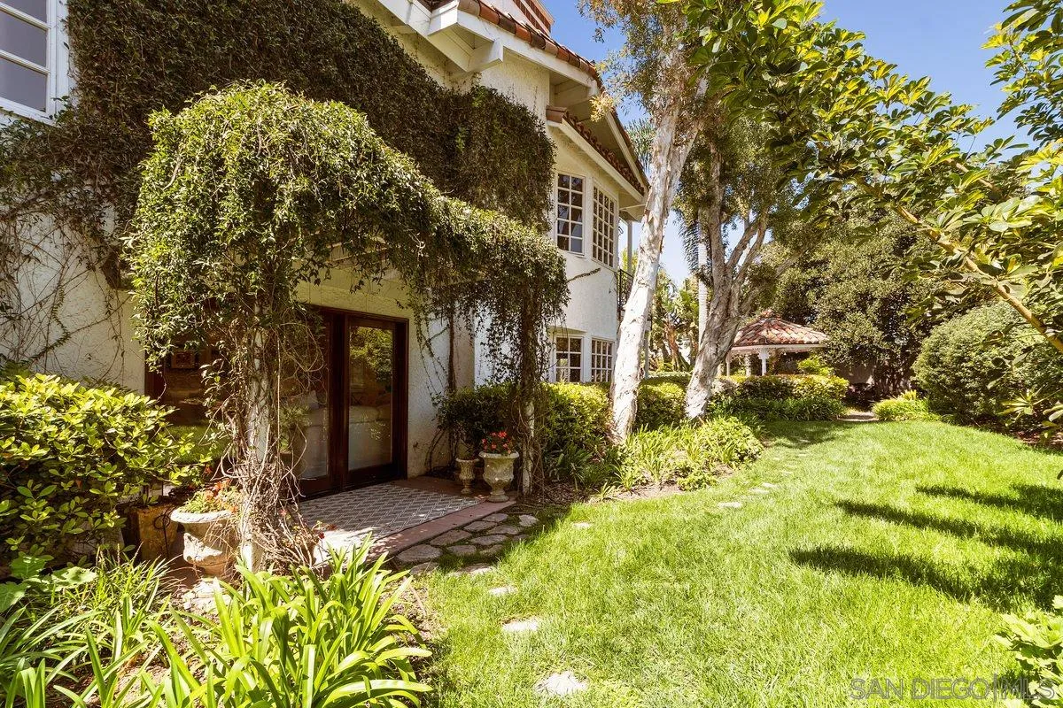 2070 De Mayo Road Del Mar, CA 92014 - Photo 39 of 43