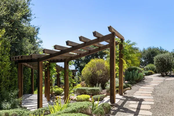 $17,500,000 | 358 Woodley Road, Montecito, CA 93108