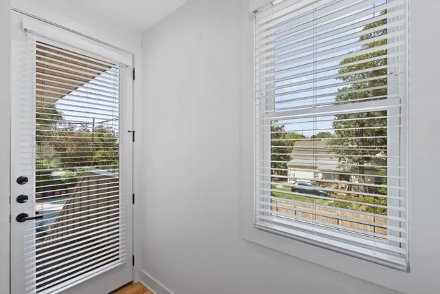 $2,100 | 4006 Avenue C, Unit D, Austin, TX 78751