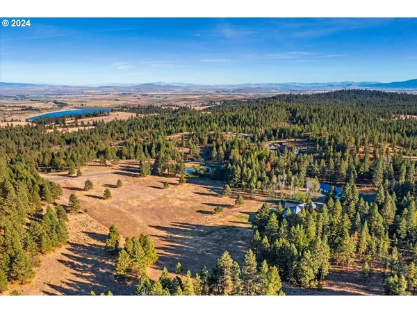 $4,700,000 | 62924 Wolf Creek Lane, North Powder, OR 97867