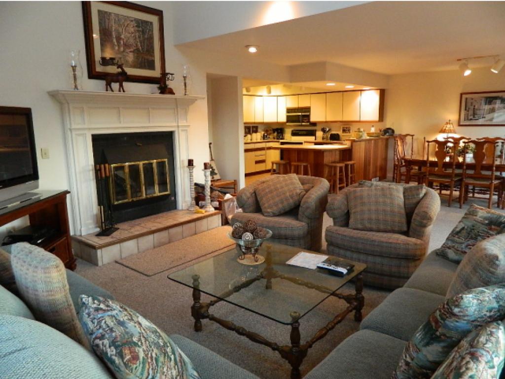300 Taber Hill Road, Unit 2D Stowe, VT 05672 - Photo 5 of 21 Gallery Image 5