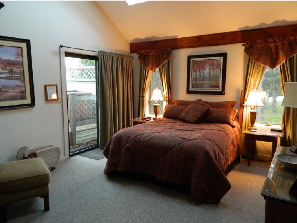 300 Taber Hill Road, Unit 2D Stowe, VT 05672 - Photo 9 of 21 Gallery Image 9