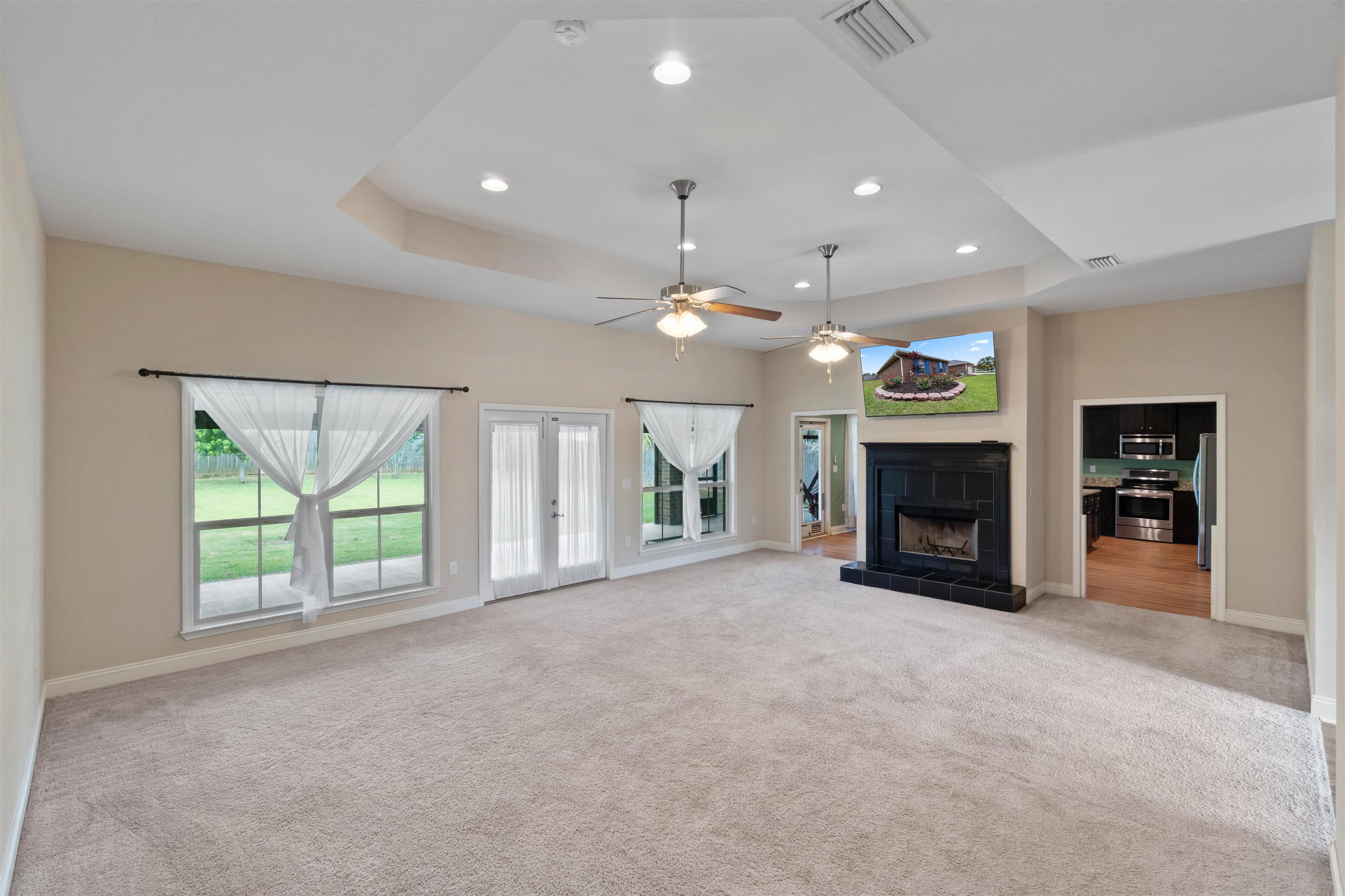 18971 Tralee Court Foley, AL 36535 - Photo 7 of 41 Living Room