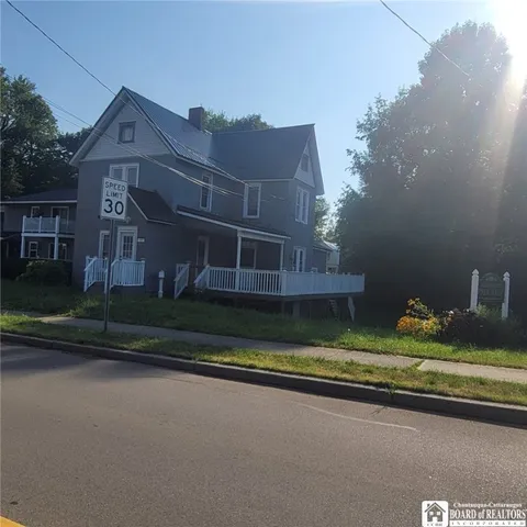 $80,000 | 10 McDaniel Avenue, Jamestown, NY 14701