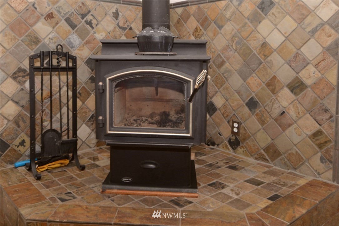 9445 Lundeen Road Southwest Rochester, WA 98579 - Photo 12 of 38 Gallery Image 12