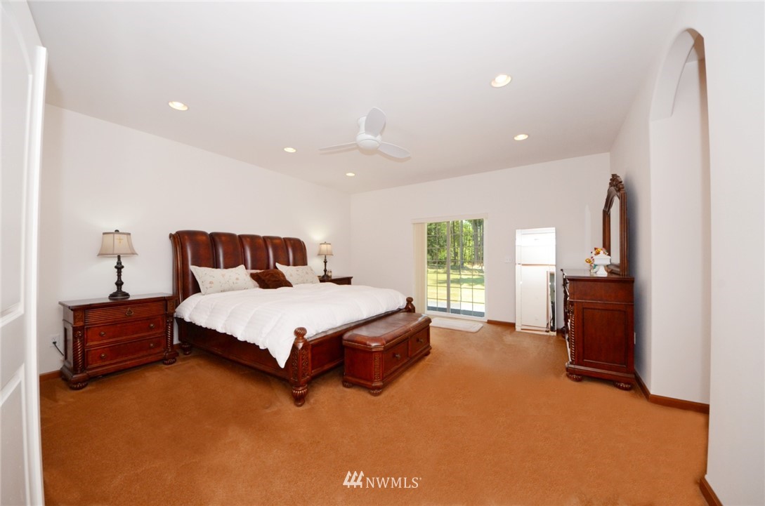 9445 Lundeen Road Southwest Rochester, WA 98579 - Photo 13 of 38 Gallery Image 13
