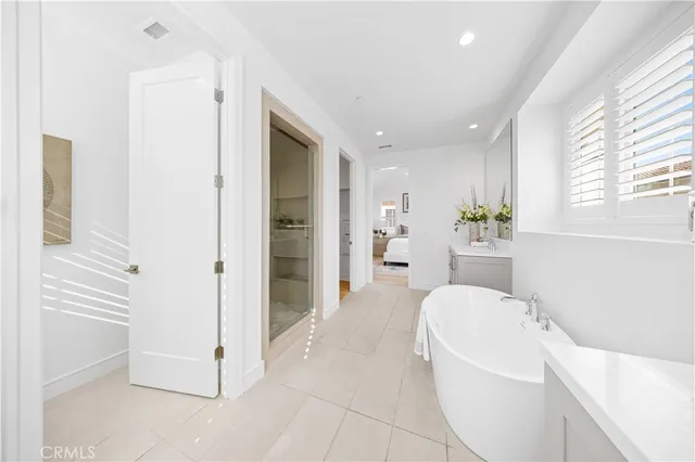 $2,798,000 | 106 Albero, Irvine, CA 92602