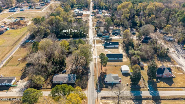 $244,500 | 304 South West Street, Roseboro, NC 28382