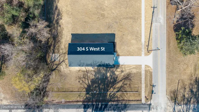 $244,500 | 304 South West Street, Roseboro, NC 28382