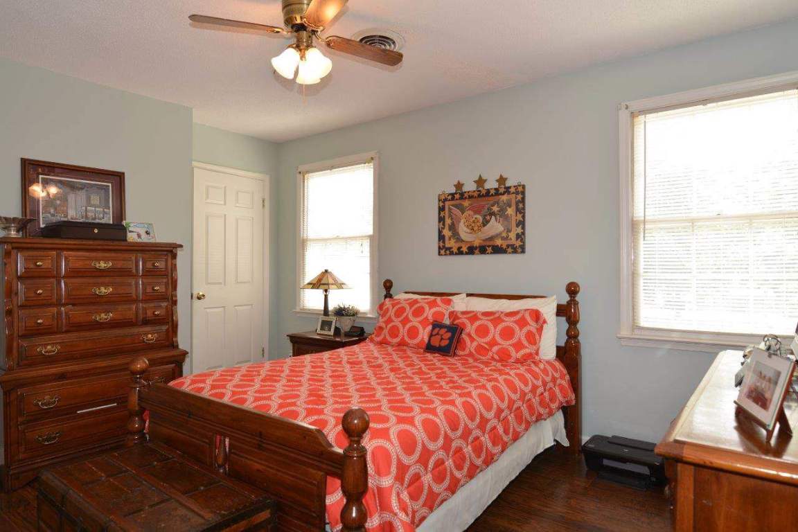 406 Rockingham Road Seneca, SC 29672 - Photo 16 of 22 Gallery Image 16