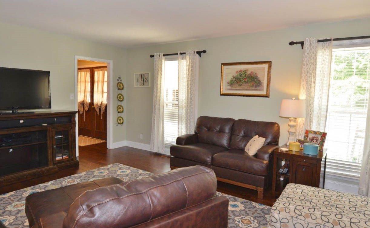 406 Rockingham Road Seneca, SC 29672 - Photo 5 of 22 Gallery Image 5