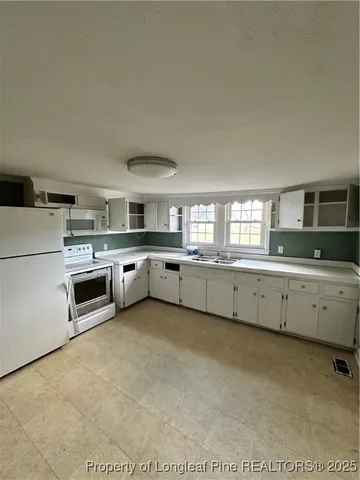 $138,600 | 301 South Main Street, Salemburg, NC 28385