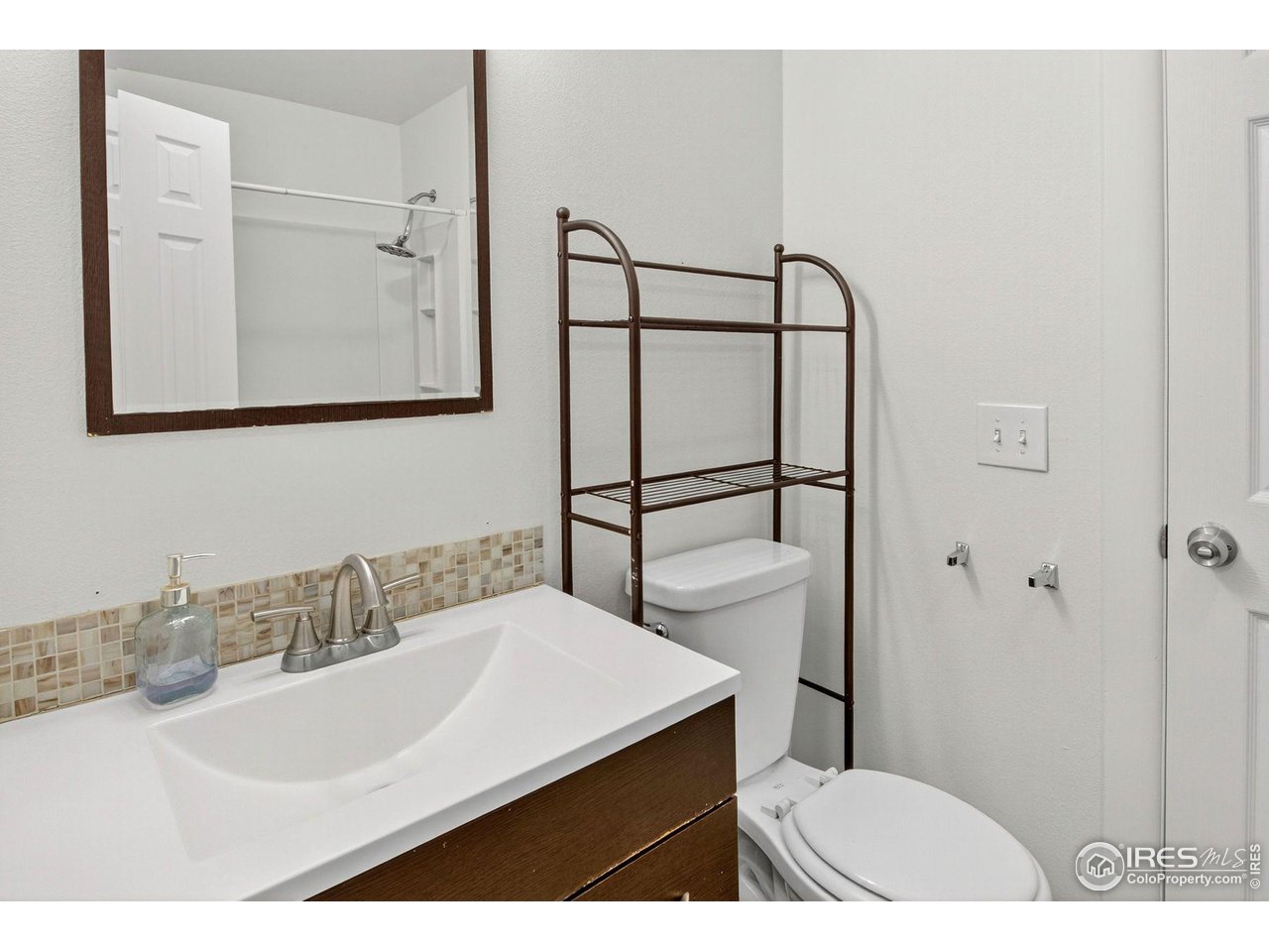 2317 Walnut Street Boulder, CO 80302 - Photo 26 of 34 Second Floor Shared Full Bath