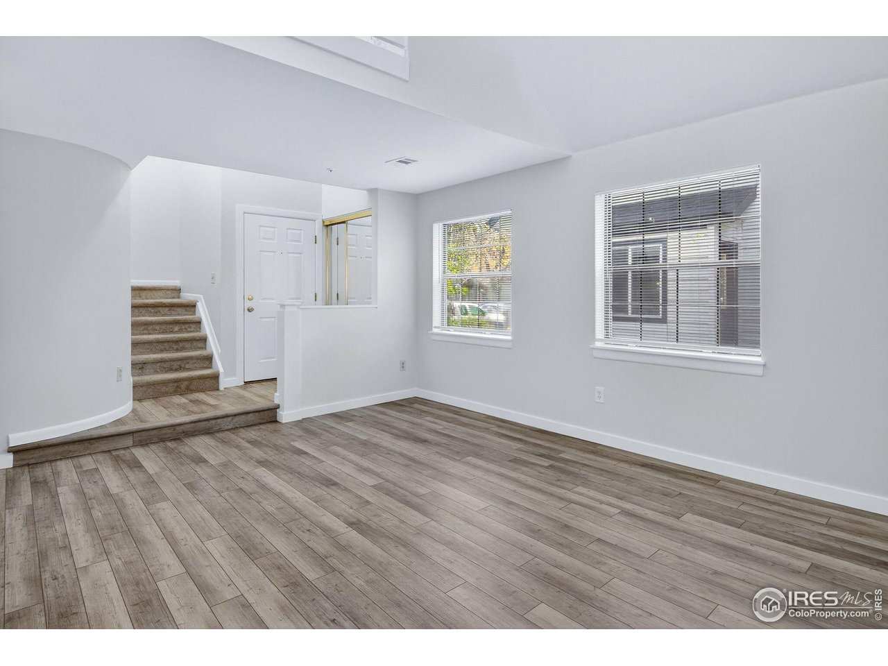 2317 Walnut Street Boulder, CO 80302 - Photo 5 of 34 Living Room with Vaulted Ceilings, Lots of Light