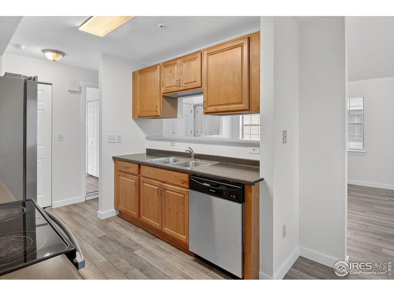 2317 Walnut Street Boulder, CO 80302 - Photo 9 of 34 Kitchen