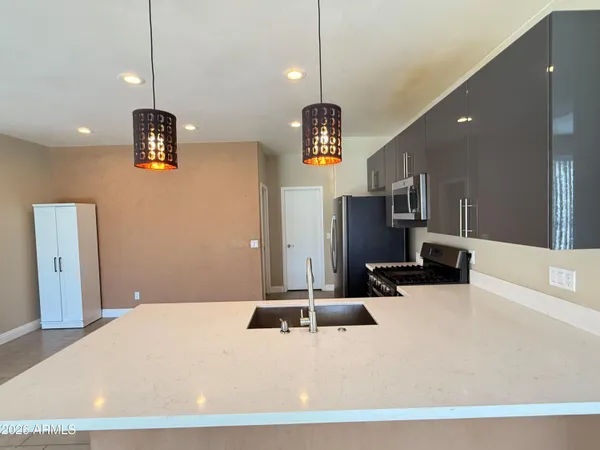 $2,695 | 6425 West Desert Hollow Drive, Phoenix, AZ 85083