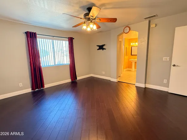 $2,695 | 6425 West Desert Hollow Drive, Phoenix, AZ 85083