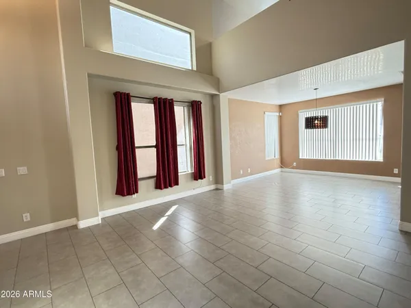 $2,695 | 6425 West Desert Hollow Drive, Phoenix, AZ 85083