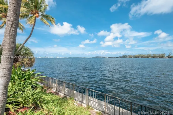 $4,200 | 2333 Brickell Avenue, Unit 2504, Miami, FL 33129