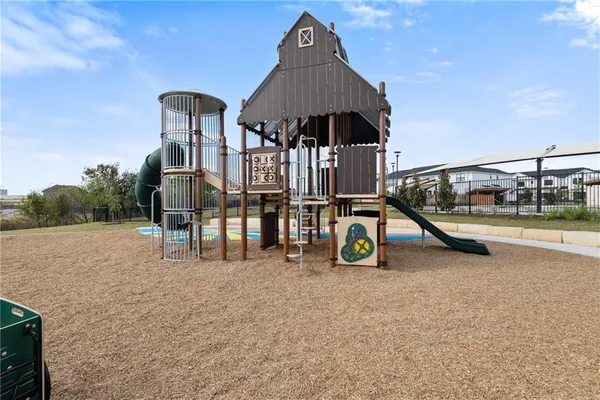 $2,200 | 135 Amber Fields Trail, Unit C, Buda, TX 78610