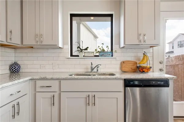 $2,200 | 135 Amber Fields Trail, Unit C, Buda, TX 78610