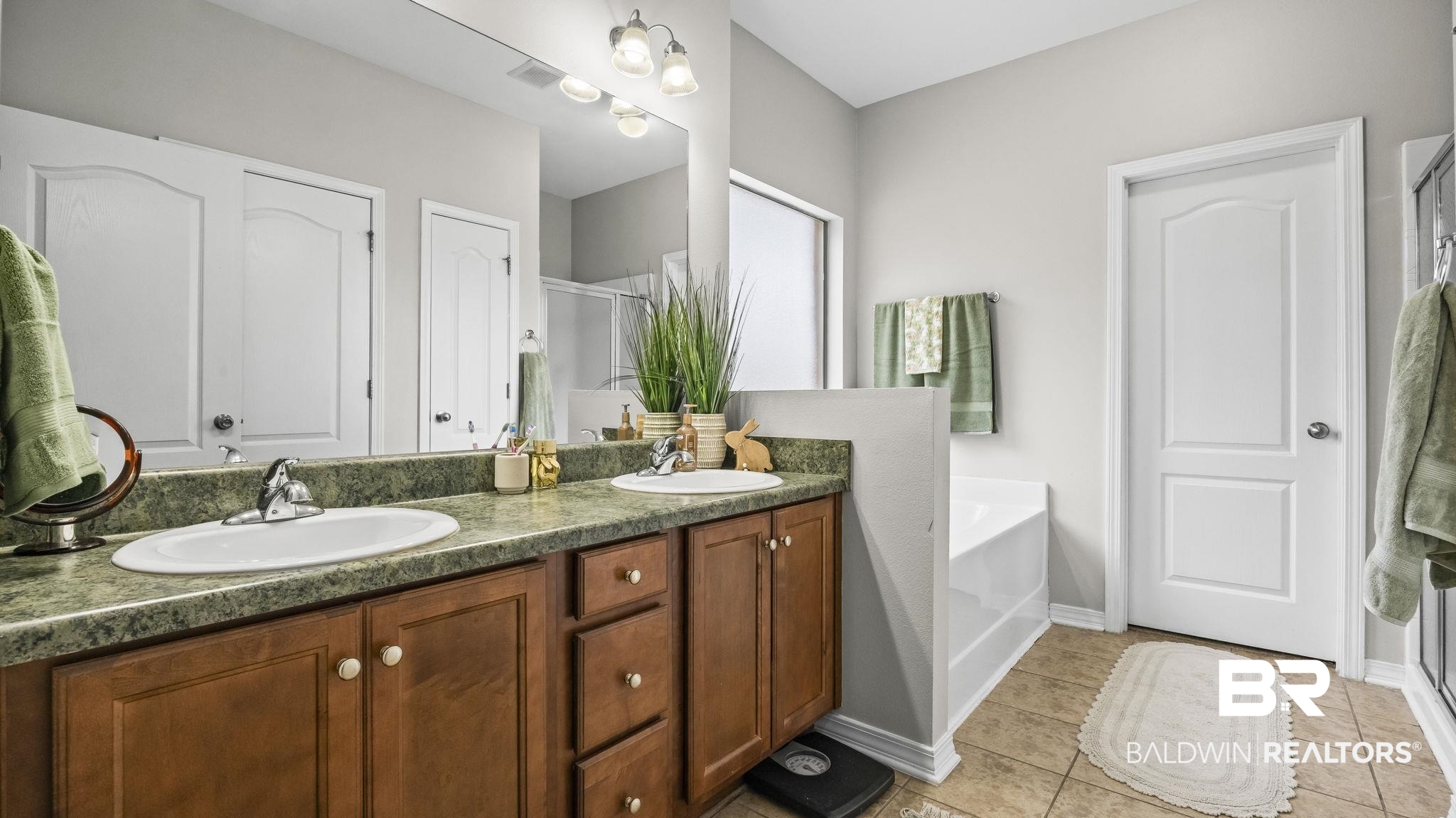1090 Melbourne Court Foley, AL 36535 - Photo 15 of 38