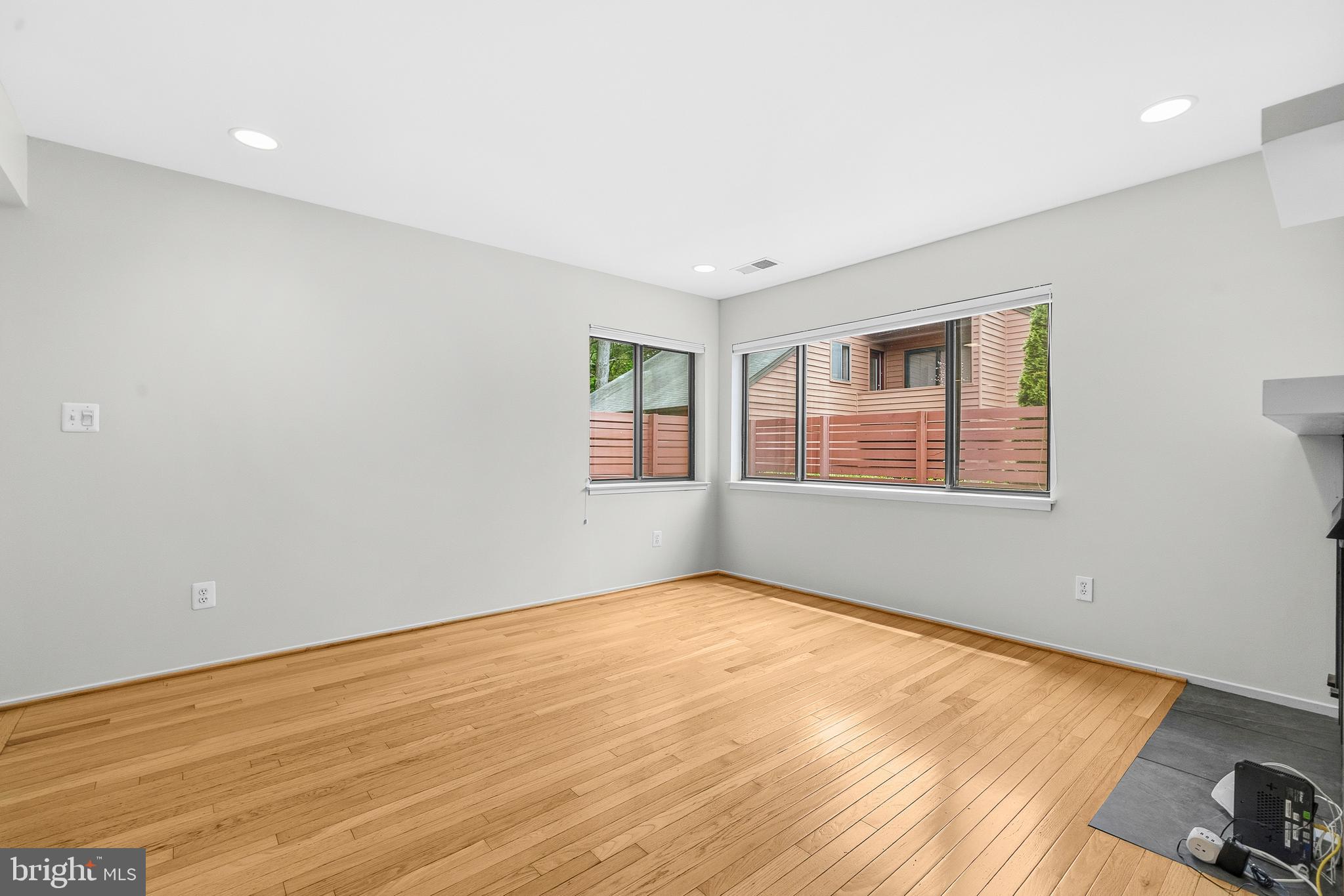 2105 South Bay Lane Reston, VA 20191 - Photo 18 of 71