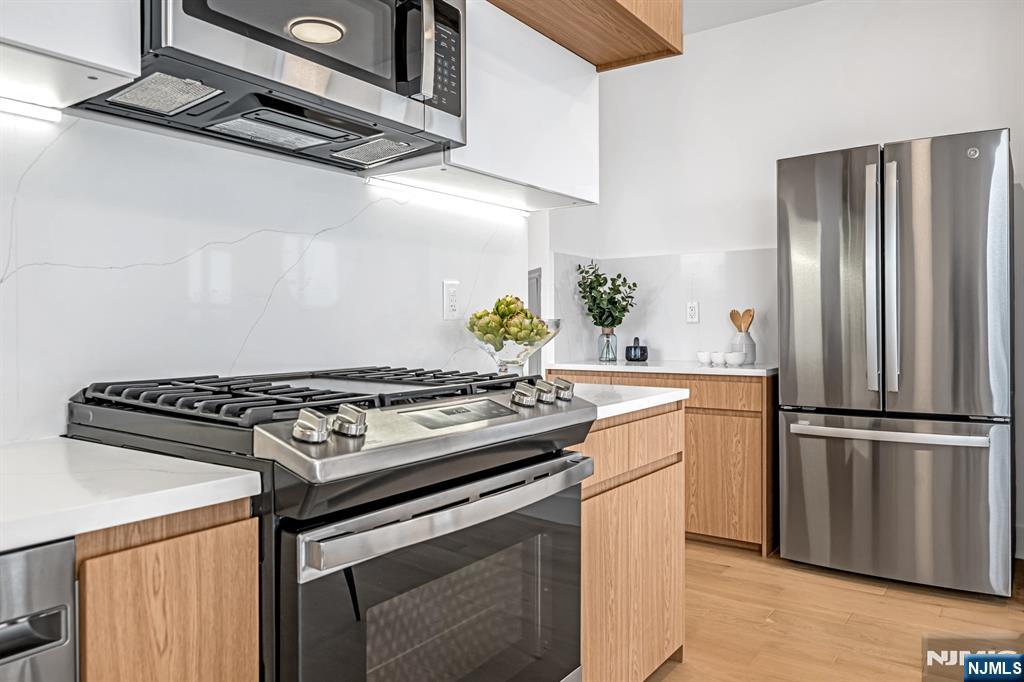 649 38th Street, Unit PH10 Union City, NJ 07087 - Photo 7 of 19