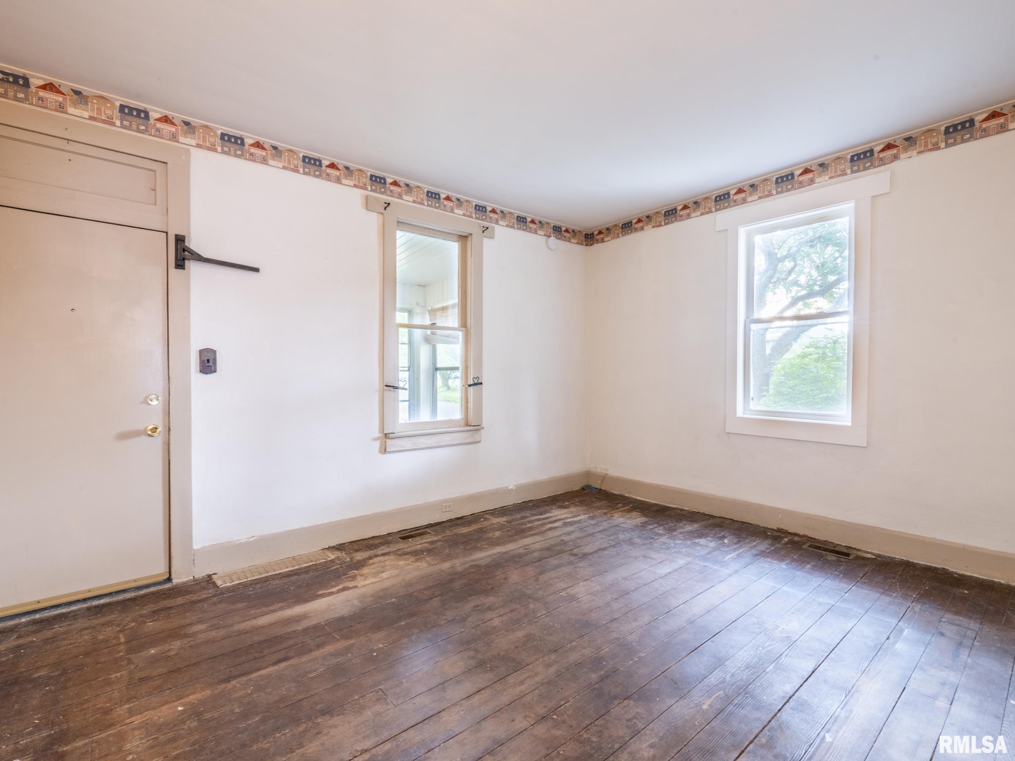 1301 Spring Street Pekin, IL 61554 - Photo 4 of 44 Gallery Image 4