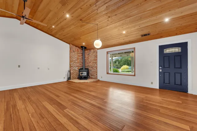 $489,000 | 8221 Placer Road, Redding, CA 96001