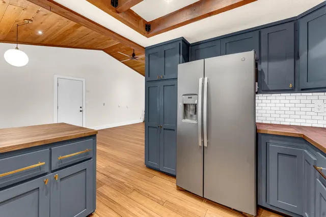 $489,000 | 8221 Placer Road, Redding, CA 96001