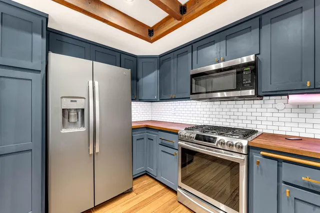 $489,000 | 8221 Placer Road, Redding, CA 96001