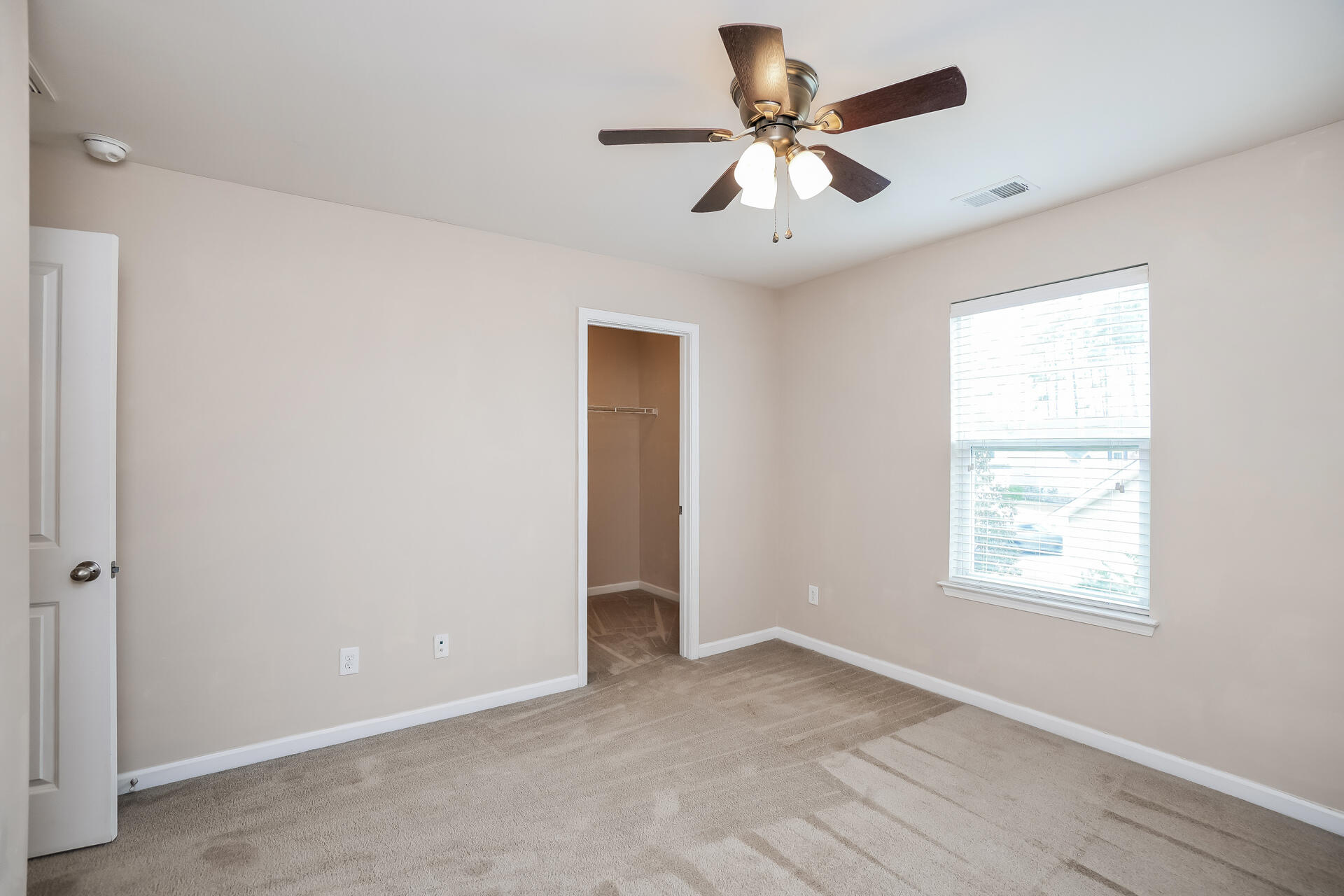 350 Spectrum Road Summerville, SC 29486 - Photo 11 of 17 13-photo-Bedroom-47c027f2-94b3-495f-9e12
