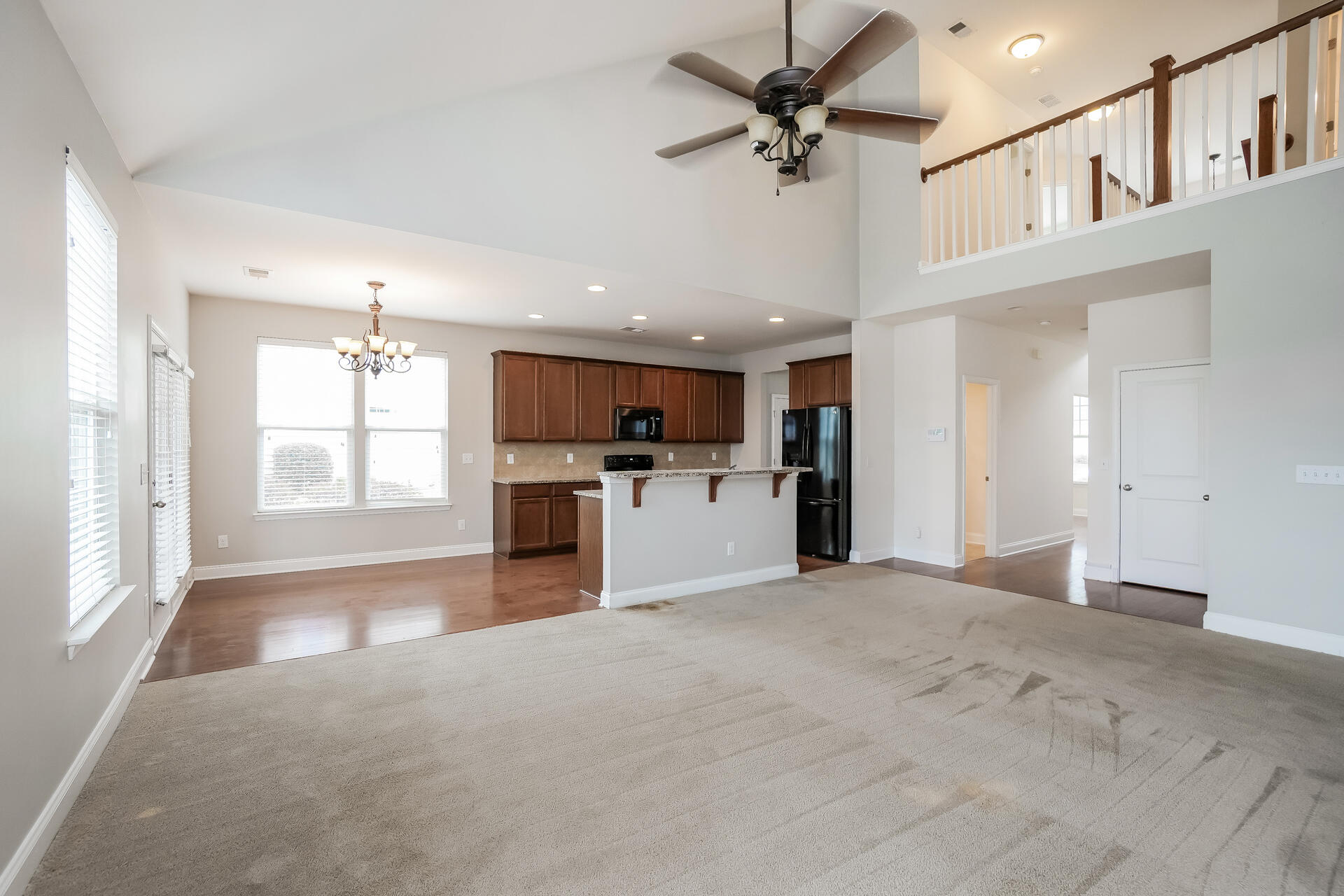 350 Spectrum Road Summerville, SC 29486 - Photo 4 of 17 6-photo-Living-Room-5eb87466-2ccb-491e-a