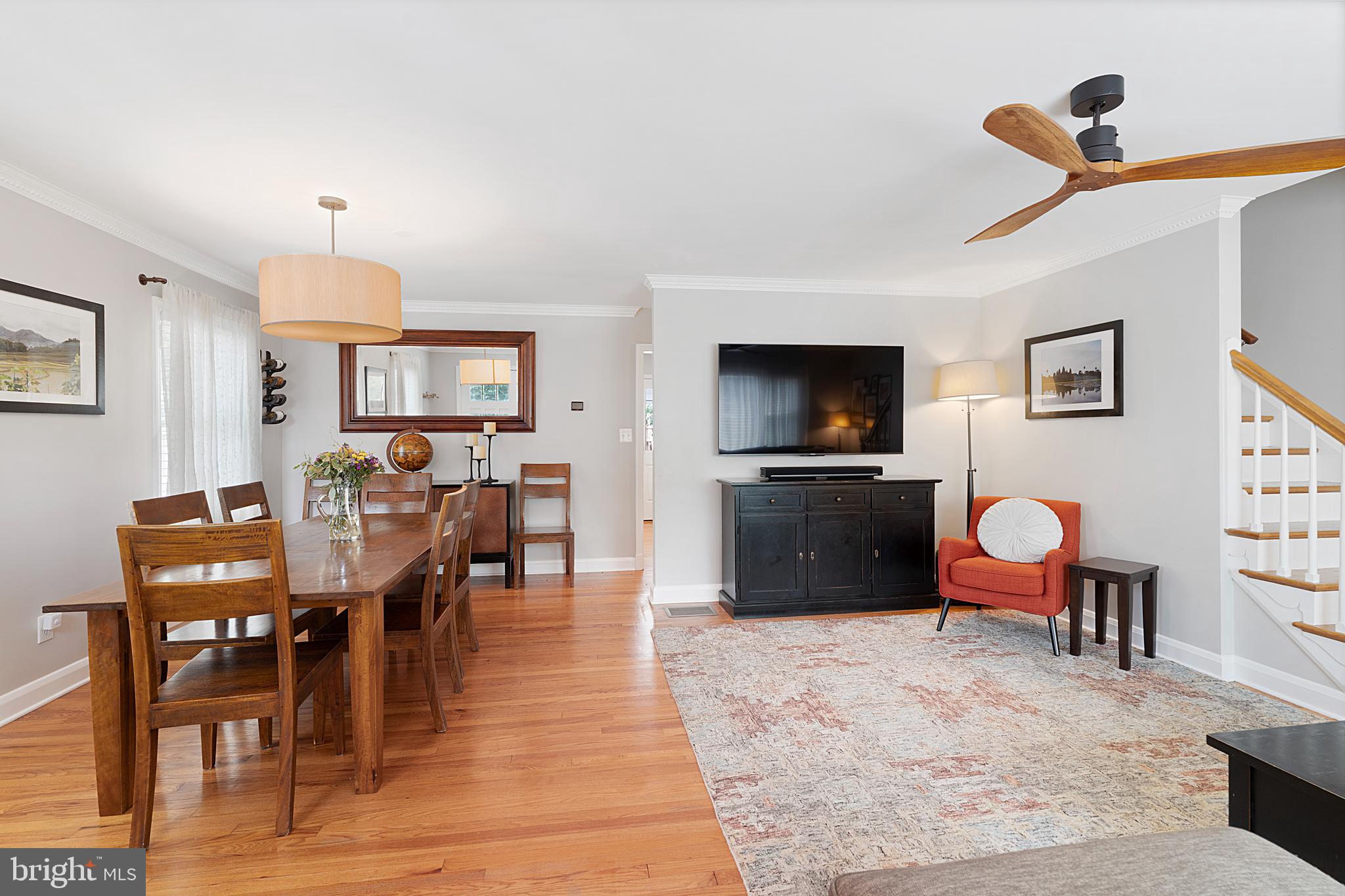 2107 Oak Lodge Road Baltimore, MD 21228 - Photo 9 of 50 Living room/Dining