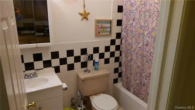 $1,525 | 222 Buena Vista Avenue, Unit 1R, Yonkers, NY 10701