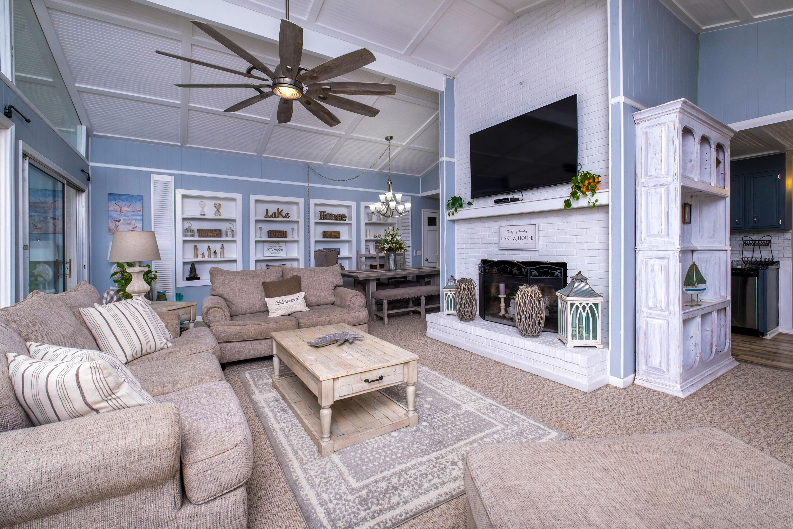 2046 James Loop Road Manning, SC 29102 - Photo 20 of 48 FLOOR TO CEILING FP