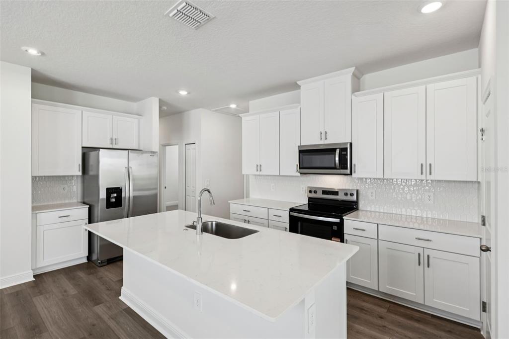 2300 Hen Road Minneola, FL 34715 - Photo 12 of 34