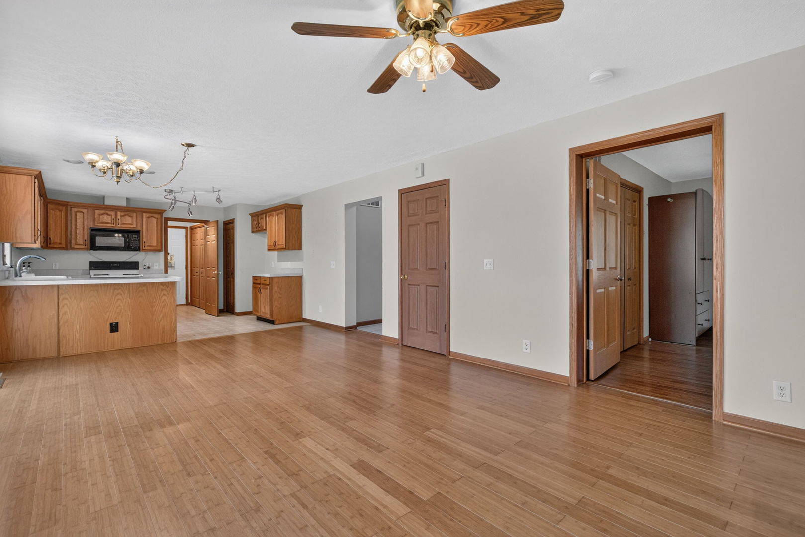 2607 Little Bluestem Road Morris, IL 60450 - Photo 27 of 43