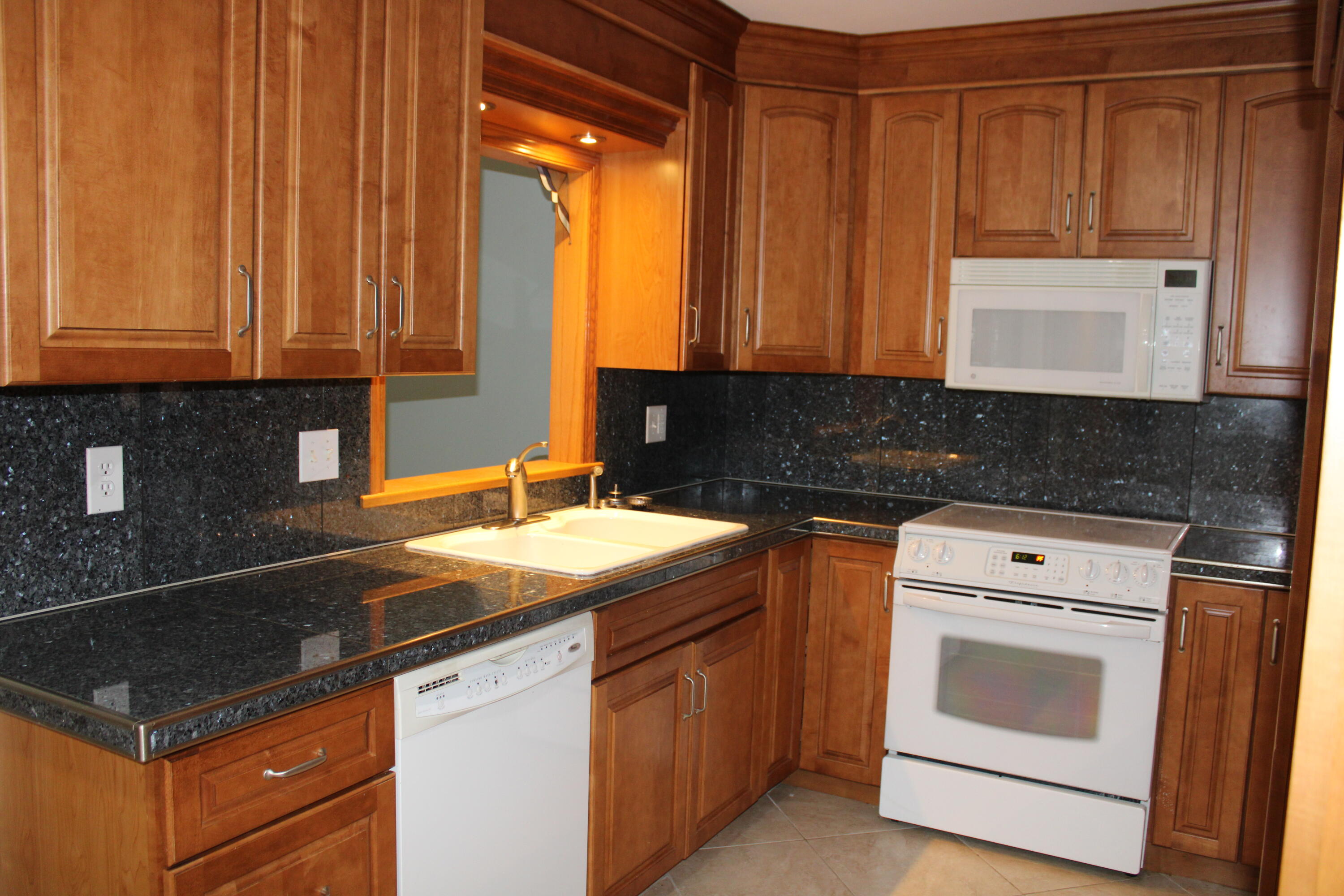 43 Maryland Road Plattsburgh, NY 12903 - Photo 6 of 20