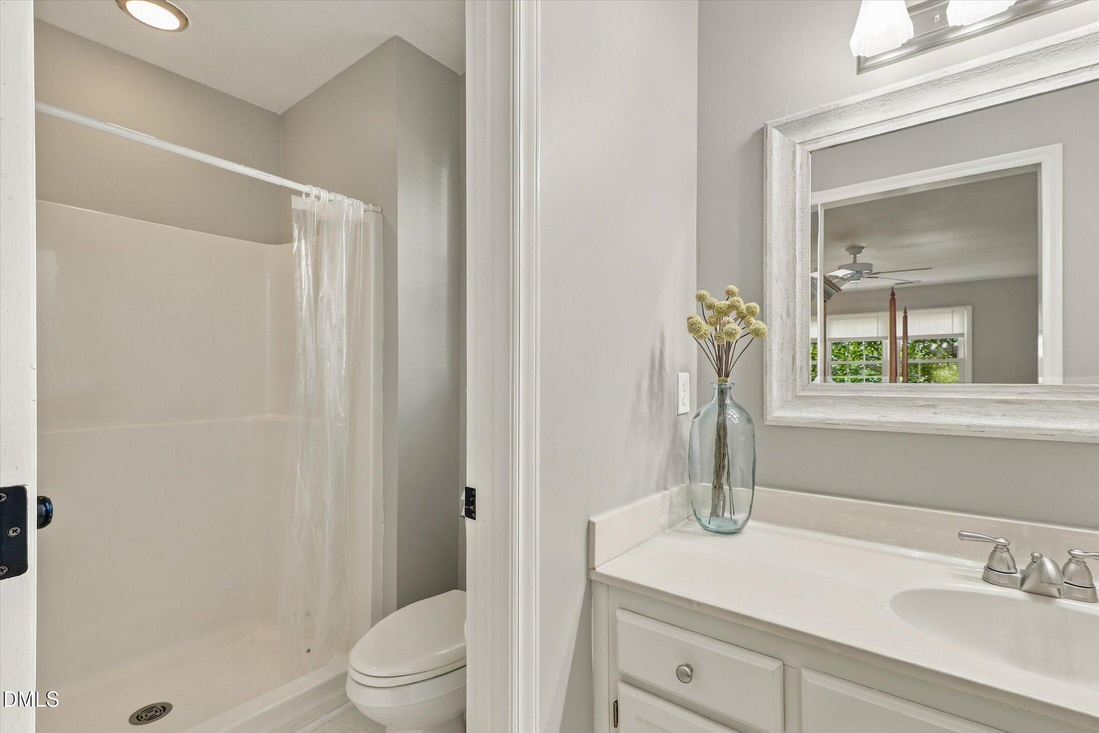 209 Rosehaven Drive Raleigh, NC 27609 - Photo 10 of 28 43-209 Rosehaven Dr-2642