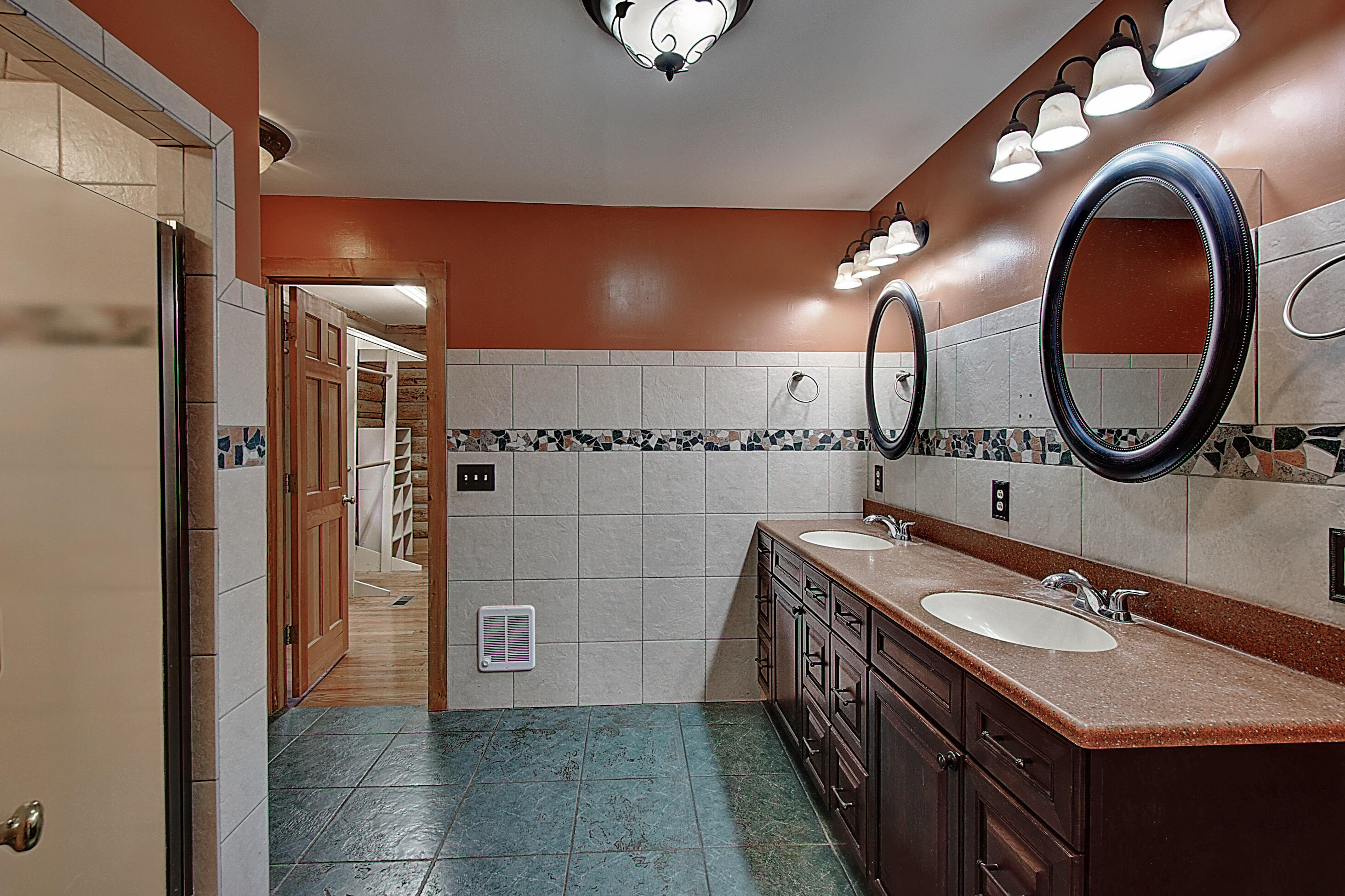 303 Dalewood Road Johnson City, TN 37601 - Photo 34 of 100 DSC_0172And8more