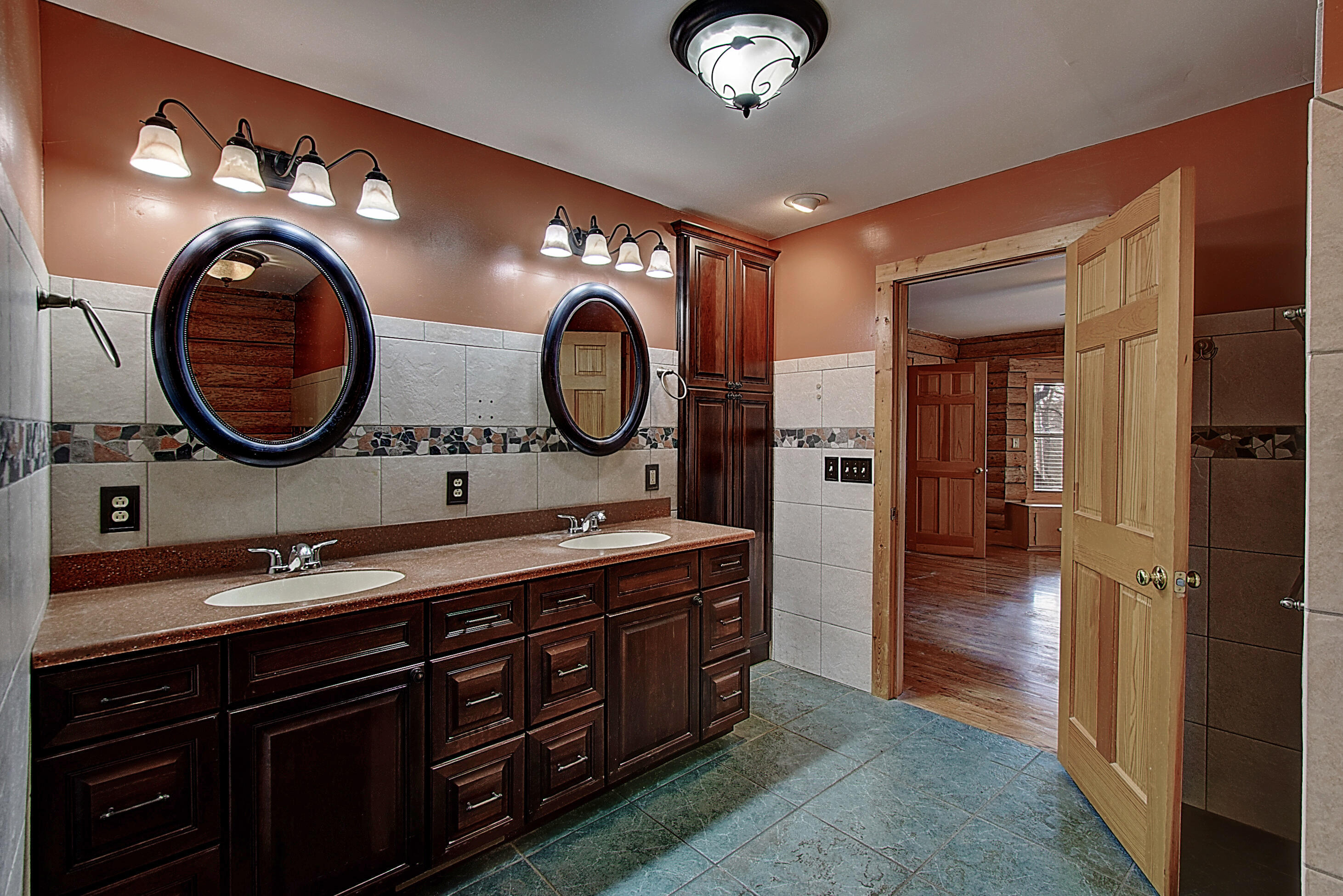 303 Dalewood Road Johnson City, TN 37601 - Photo 35 of 100 DSC_0181And8more